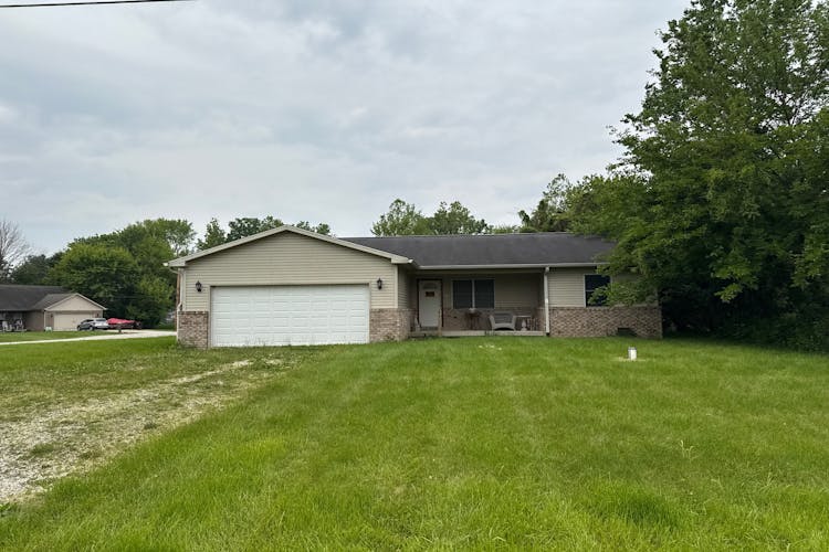 423 Mill Springs Fillmore, IN 46128, Putnam County