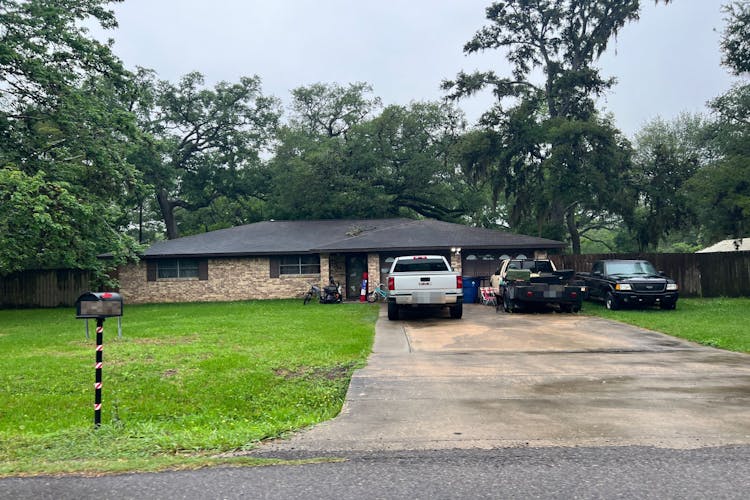 230 Barbara Dr Clute, TX 77531, Brazoria County