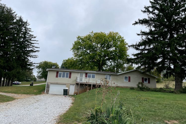 3274 Messersmith Rd York, PA 17408, York County