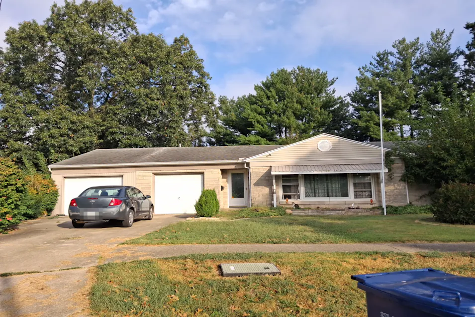15 Parisian Ct Paris, IL 61944, Edgar County