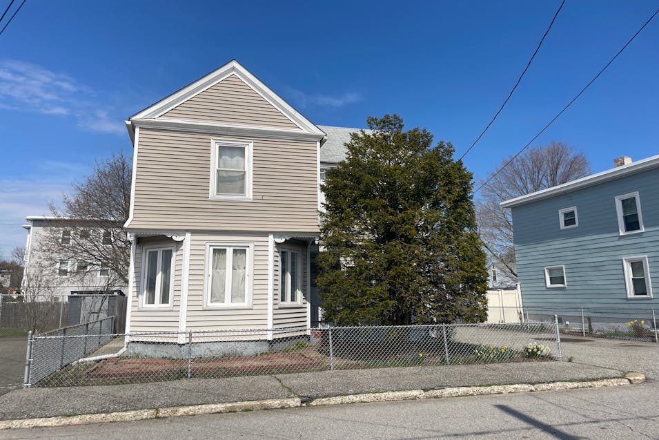 64 Ordway Street Pawtucket, RI 02861, Providence County