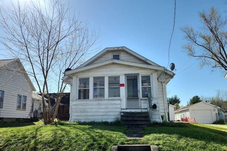 604 Highland Ave Barberton, OH 44203, Summit County