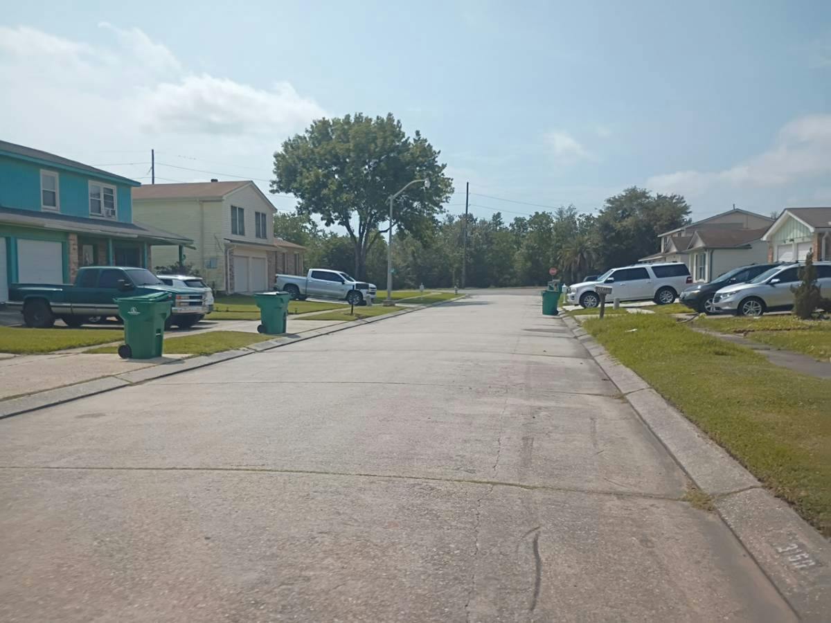 Touchwood Dr, Harvey, LA 70058