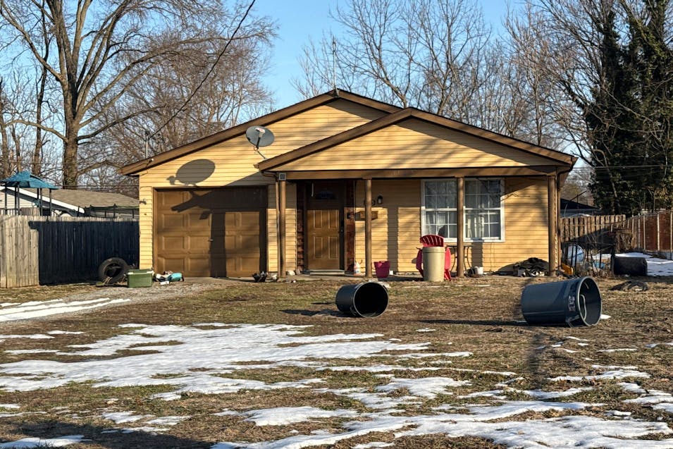 1105 W Monroe St Herrin, IL 62948, Williamson County