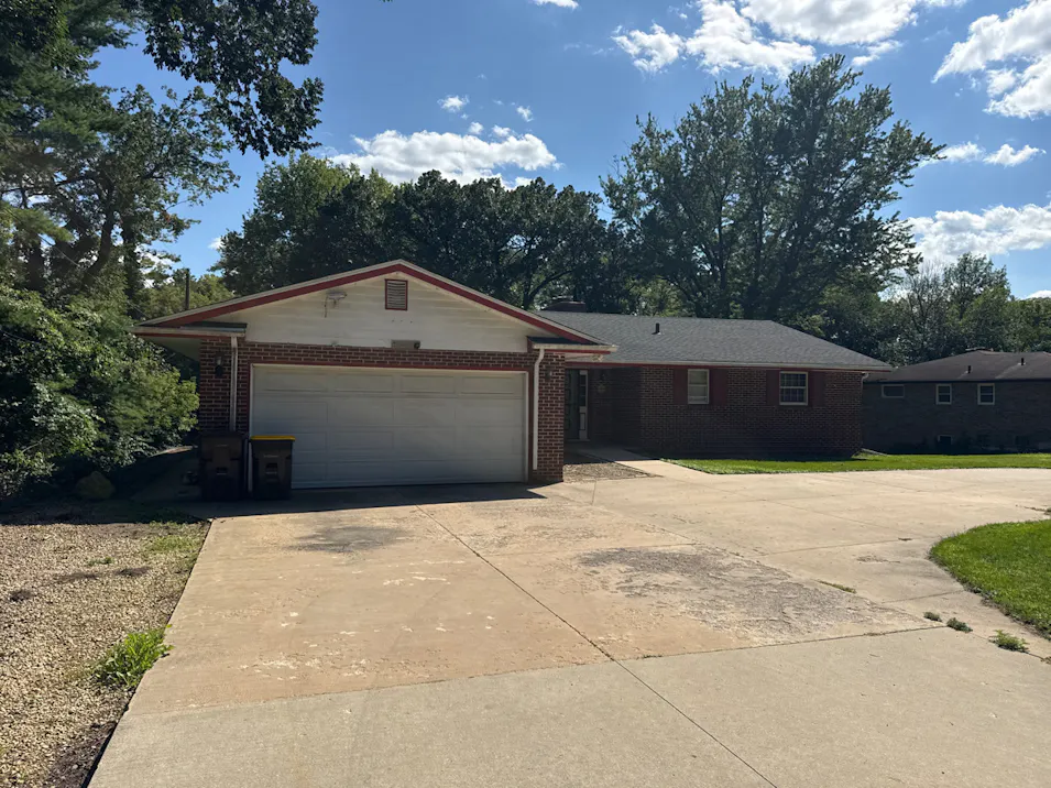 3319 Spring Creek Road Rockford, IL 61107, Winnebago County