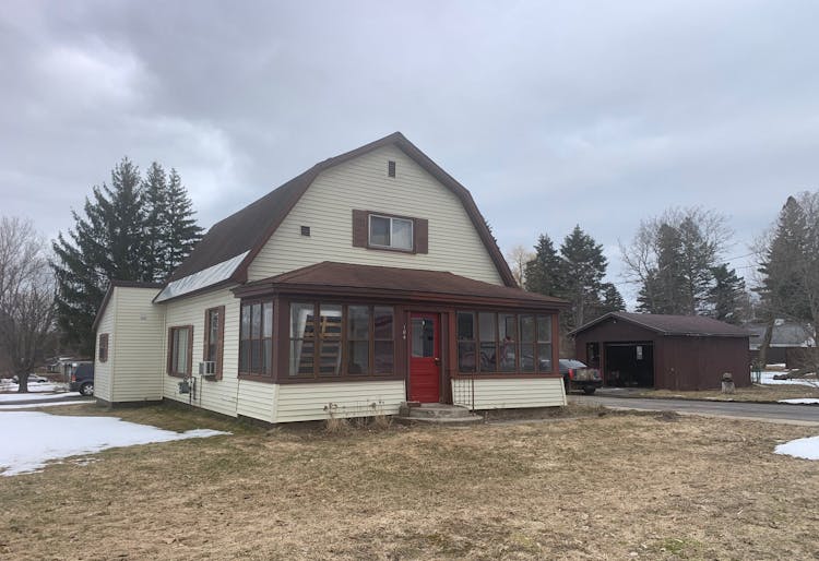 104 Elizabeth St, East Jordan, MI, 49727, USA