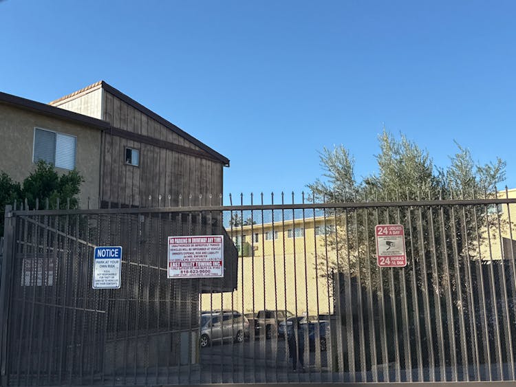 7321 Lennox Avenue Unit F4 Van Nuys, CA 91405, Los Angeles County