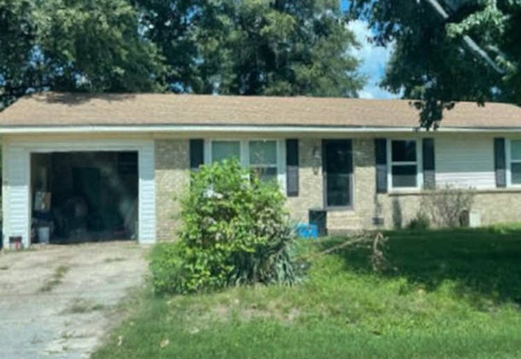 119 Phillips Dr, Cardwell, MO, 63829, USA