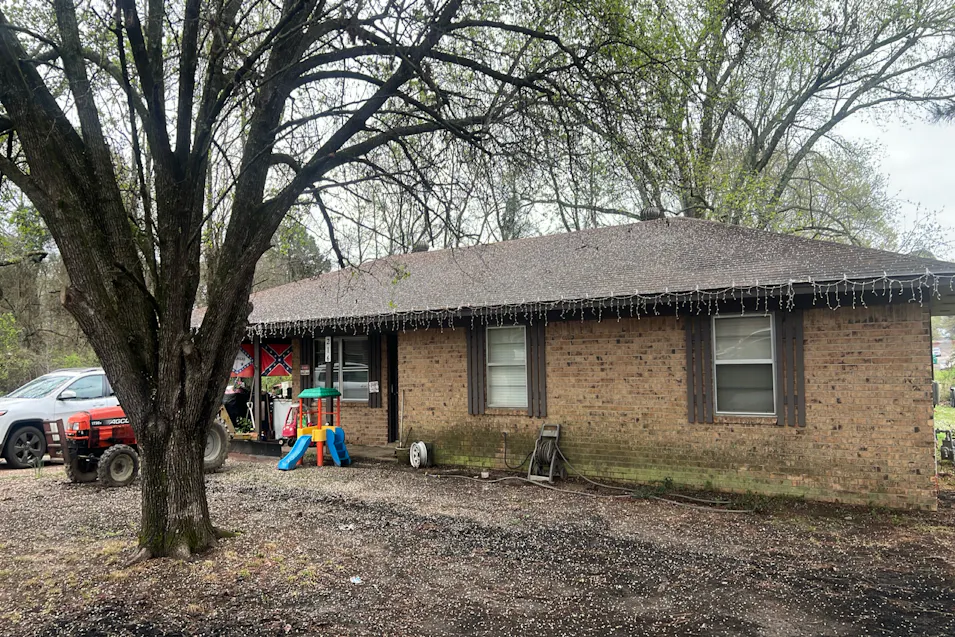 216 N Jones St Nashville, AR 71852, Howard County