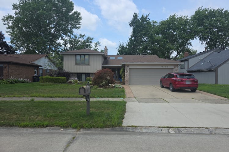6175 Courtland Dr Canton, MI 48187, Wayne County
