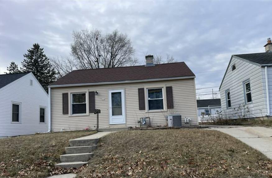 Indiana Ave, West Bend, WI 53095