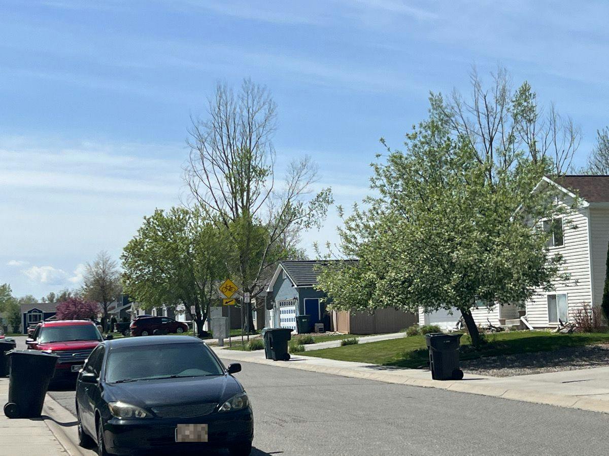 Frost St, Billings, MT 59105