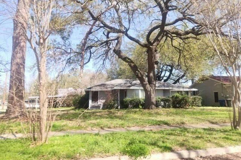 Carrollton Ave, Shreveport, LA 71105