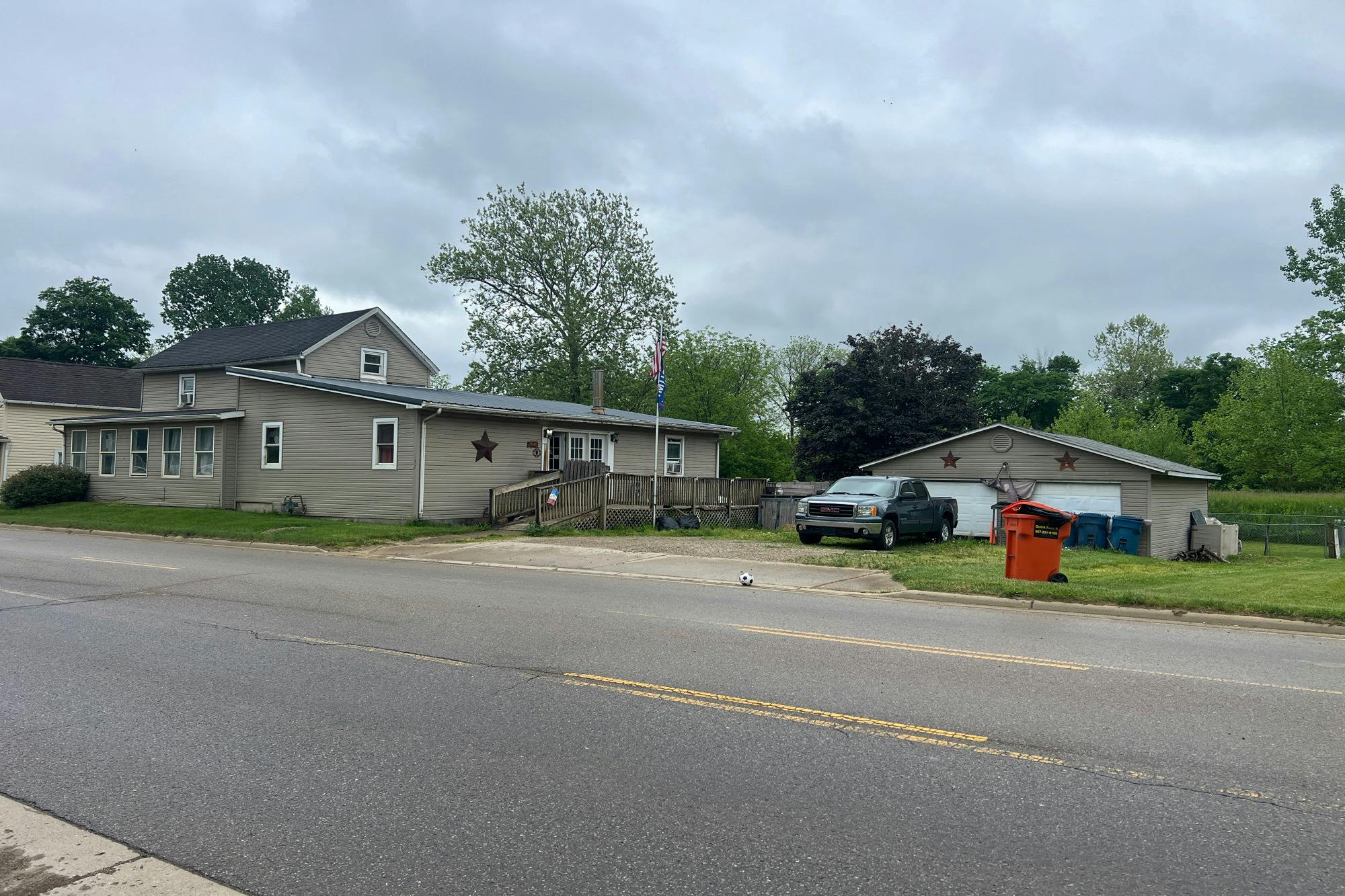 Columbus Rd, Mount Vernon, OH 43050
