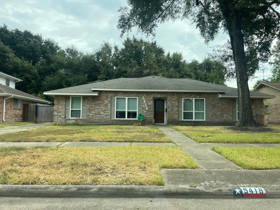 5418 Park Plz Dr Houston, TX 77091, Harris County
