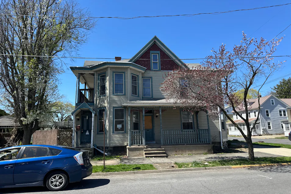 301 S 4th St Sunbury, PA 17801, Northumberland County