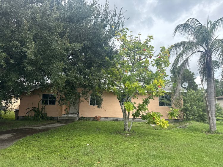 4106 3rd St SW Lehigh Acres, FL 33971, Lee County