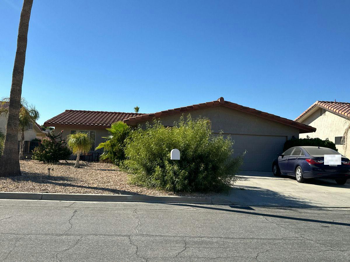 Warwick Dr, Desert Hot Springs, CA 92240 #1