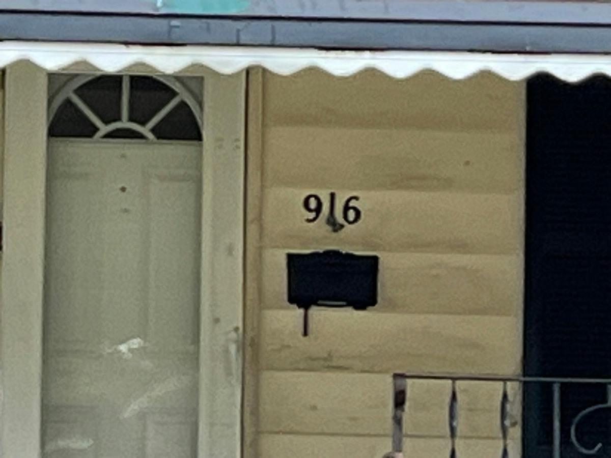 Davies Ave, Akron, OH 44306
