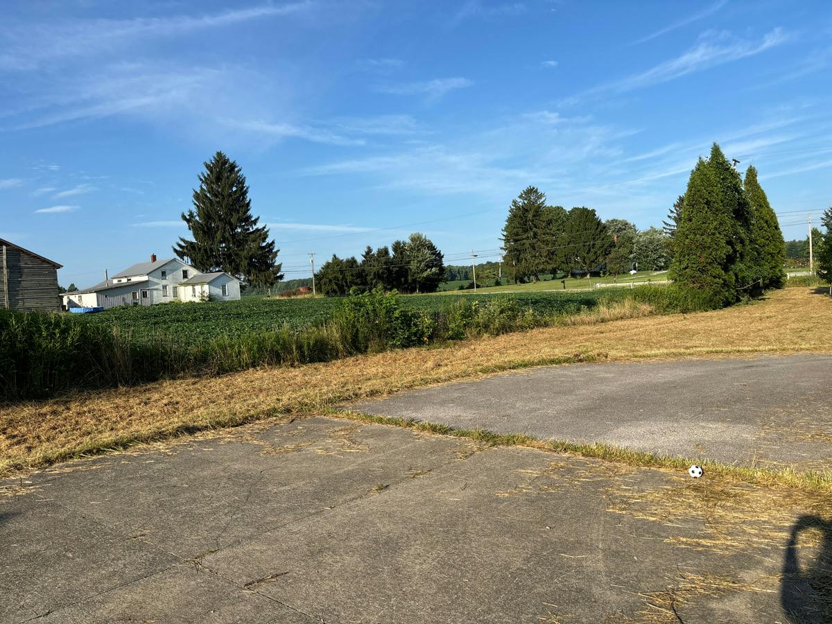 State Route 7 , Williamsfield, OH 44093