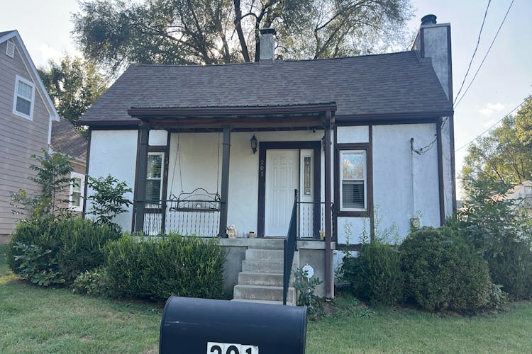 201 S Lange Ave Maryville, IL 62062, Madison County