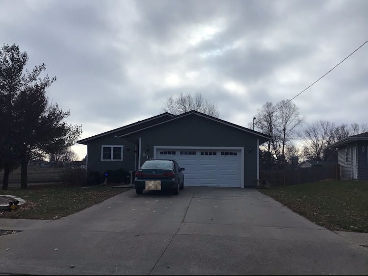 510 W Long Lane Drive Knoxville, IA 50138, Marion County