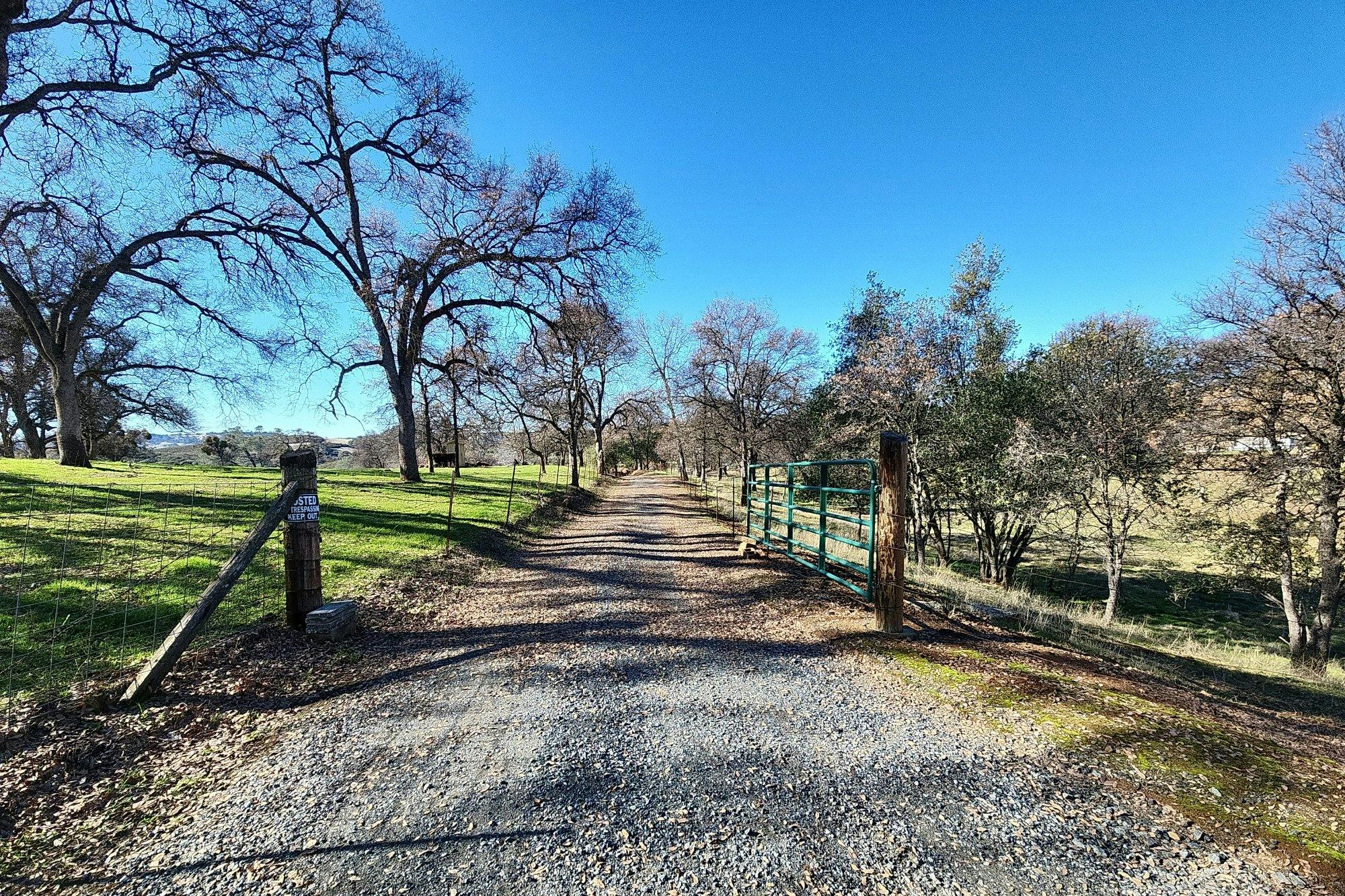 Stamp Mill Loop Rd, Jamestown, CA 95327