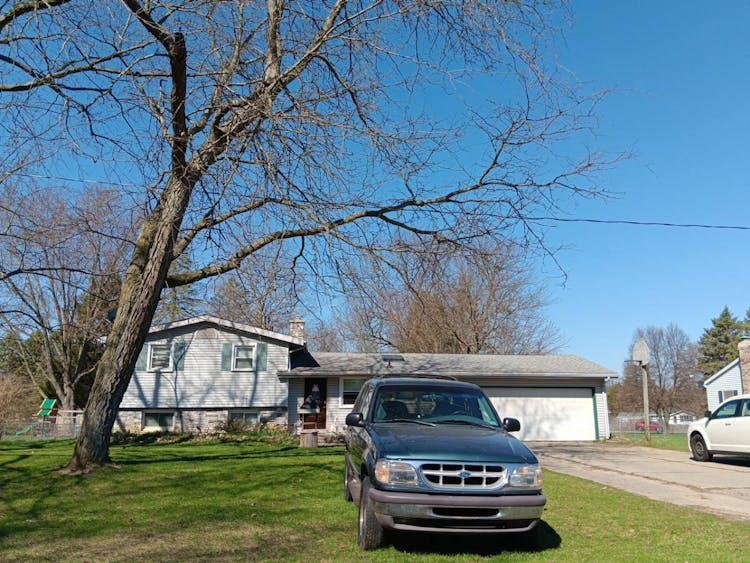 12300 Ruppert Rd Perry, MI 48872, Shiawassee County