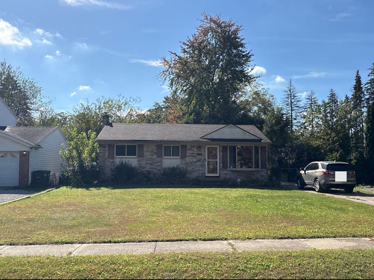 24965 Crisler St Taylor, MI 48180, Wayne County