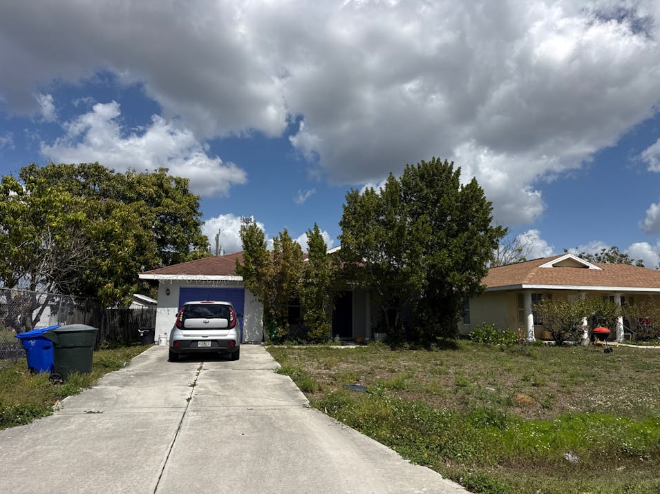 3529 South St Fort Myers, FL 33916, Lee County