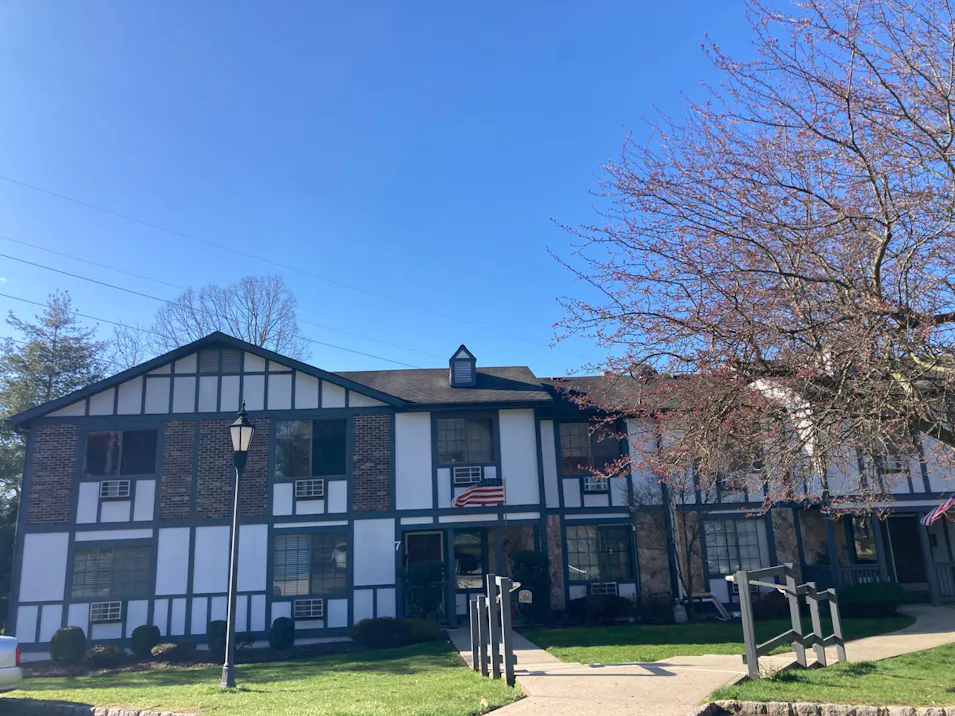 7 H Vernon Ln Chatham, NJ 07928, Morris County