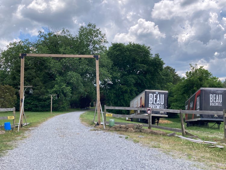 6605 Gum Station Road Springfield, TN 37172, Robertson County