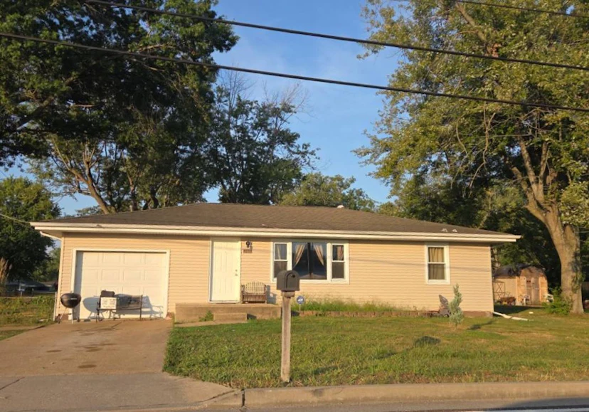 2441 Starling Airport Rd
