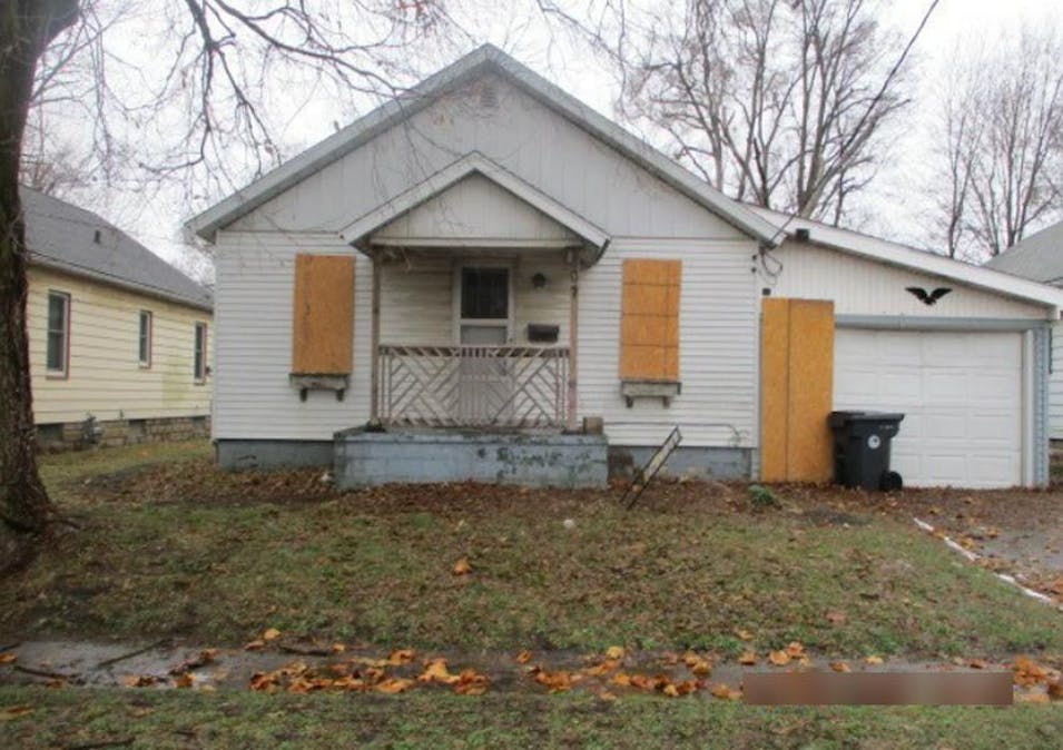 807 South 13th Street Pekin, IL 61554, Tazewell County