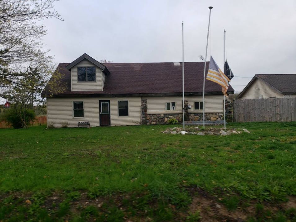 881 Hull St Sparta, MI 49345-9555, Kent County