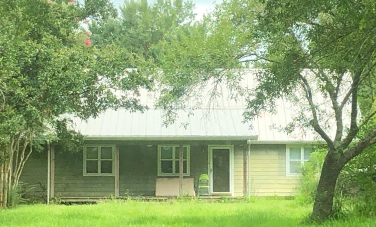 5615 L Romero Road New Iberia, LA 70560, Iberia County