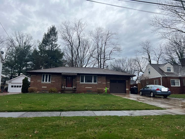 1530 18th St Cuyahoga Falls, OH 44223, Summit County