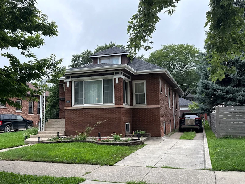3224 East Ave