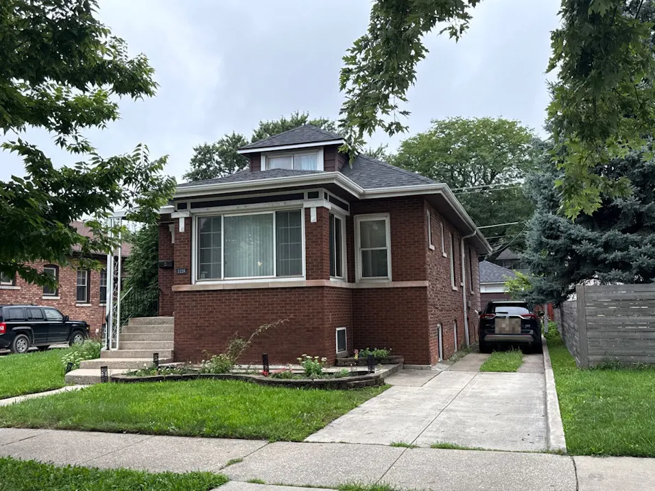 3224 East Ave Berwyn, IL 60402, Cook County