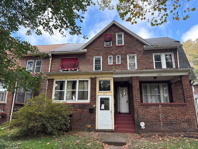 1045 Napier Avenue Erie, PA 16511, Erie County