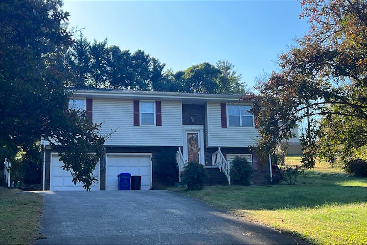 717 Dogwood Dr. Madisonville, TN 37354, Monroe County