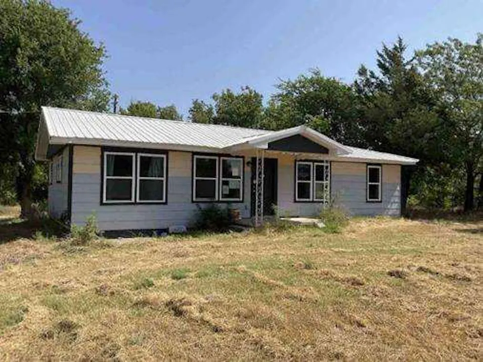 4902 Texas St Healdton, OK 73438, Carter County