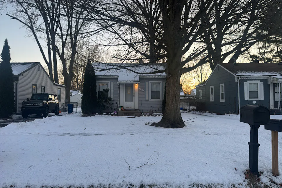 20482 MacArthur Redford, MI 48240, Wayne County