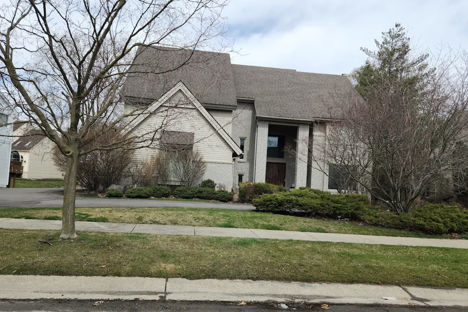 6771 Torybrooke Cir West Bloomfield, MI 48323-2164, Oakland County