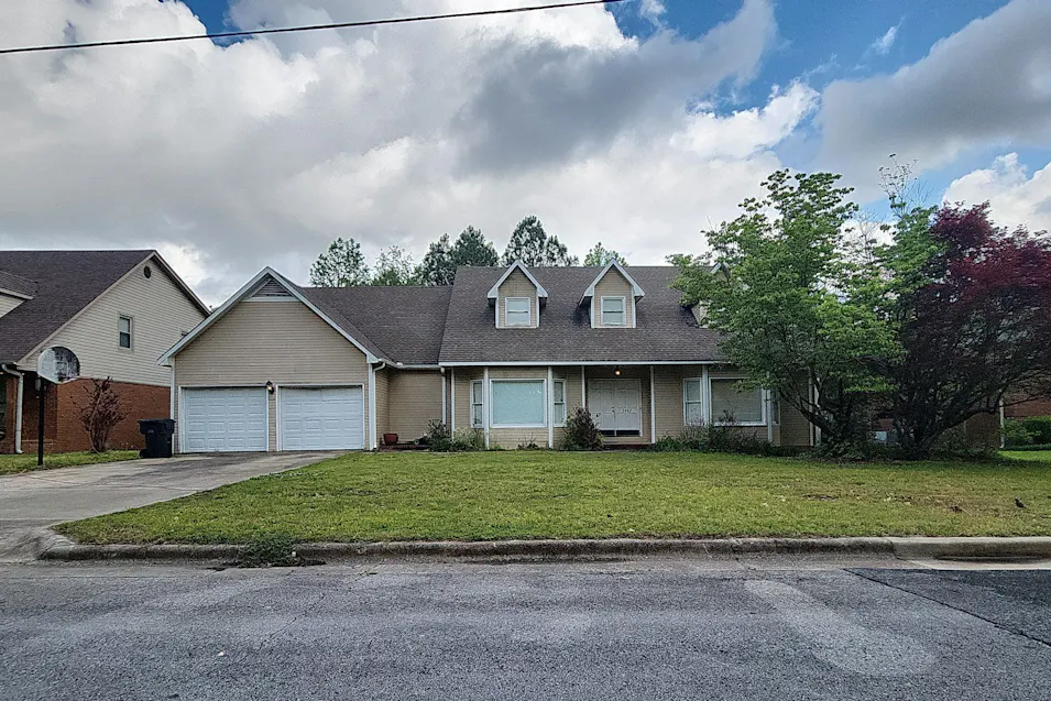 2402 McNair Street SW Decatur, AL 35603, Morgan County