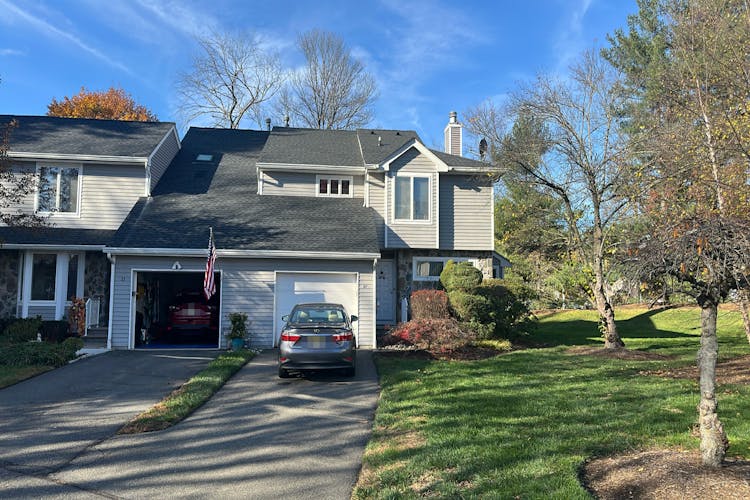 27 Black Briar Ln Wayne, NJ 07470, Passaic County