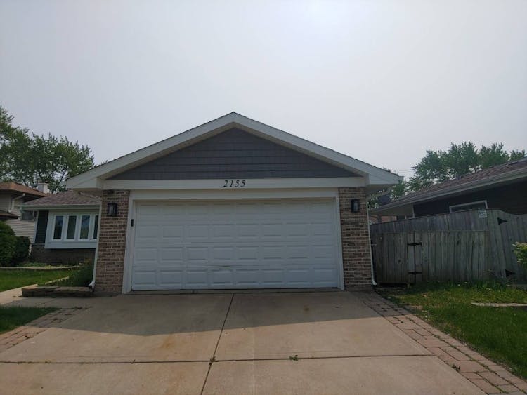 2155 Newport Circle Hanover Park, IL 60133, Dupage County