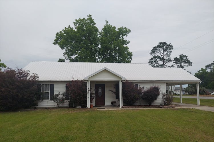 102 Carolina St, Adel, GA, 31620, USA