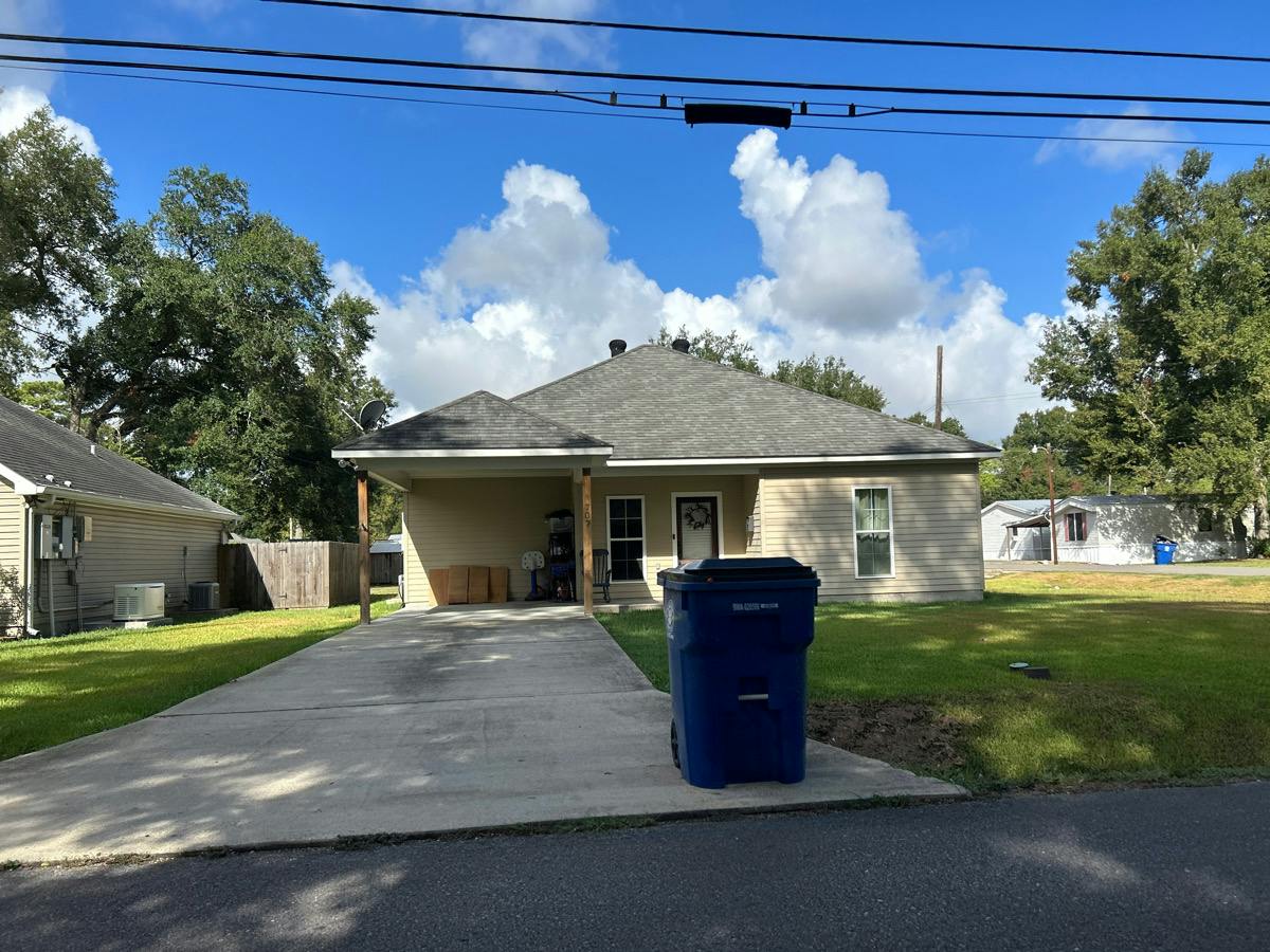 Margaret Ave, Rayne, LA 70578