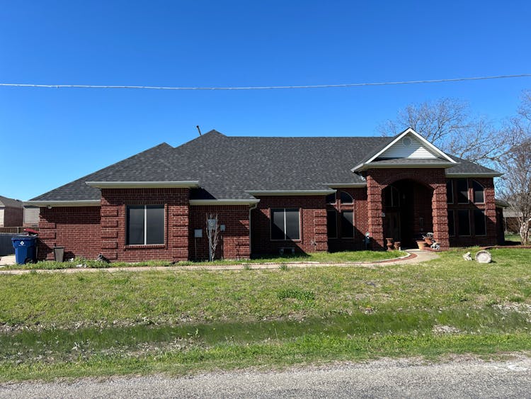 202 Wilkins St Van Alstyne, TX 75495, Grayson County